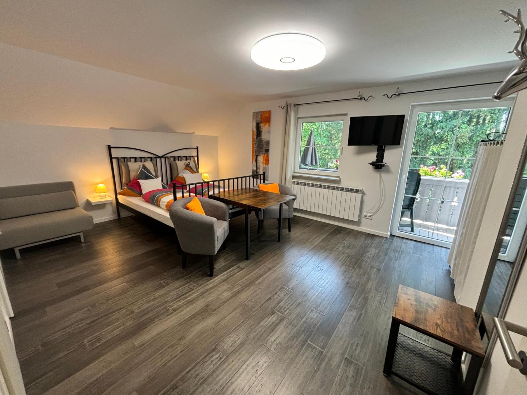 Haus Sonnenblick- Apartments Штарнберг Номер фото